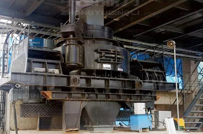 沖擊式制砂機使用現(xiàn)場圖 沖擊式制砂機使用現(xiàn)場圖