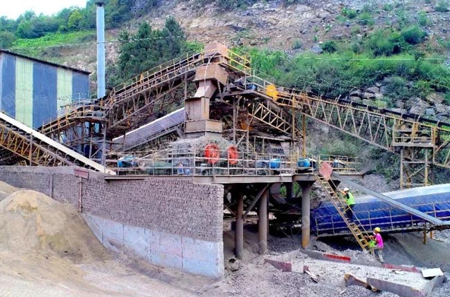 中新建材日產2000方砂石生產線