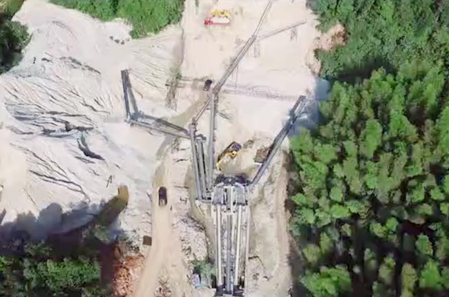 ���Ϟg����ڽ��ĕr�a(ch��n)300����ʯ���a(ch��n)��