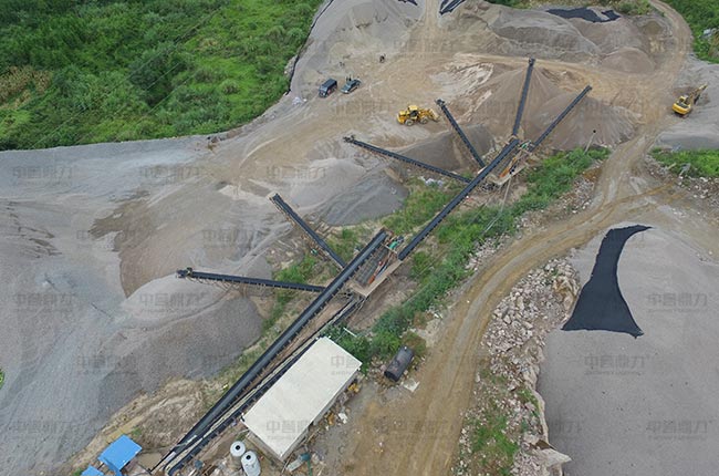 ���Ϗ��ҽ�r�a(ch��n)300���Z��ʯ�C(j��)��ɰ���a(ch��n)��