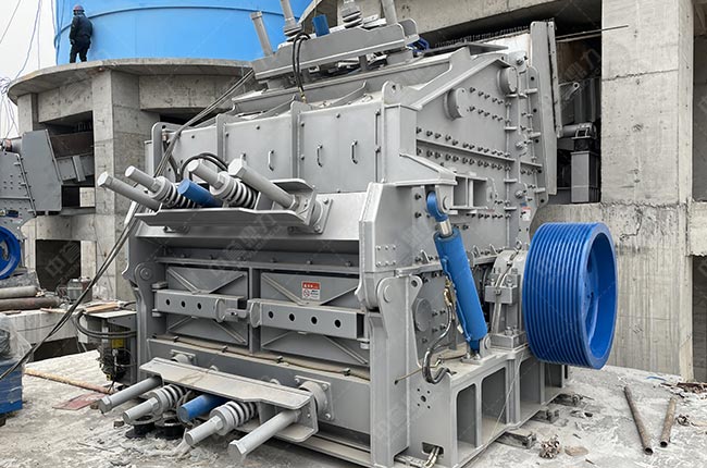 時產800噸~1000噸碎石生產線反擊破