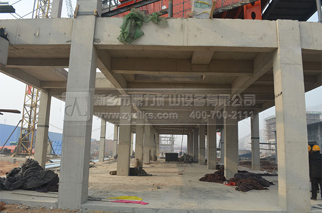 錘式破碎機(jī)安裝基礎(chǔ)平臺(tái)