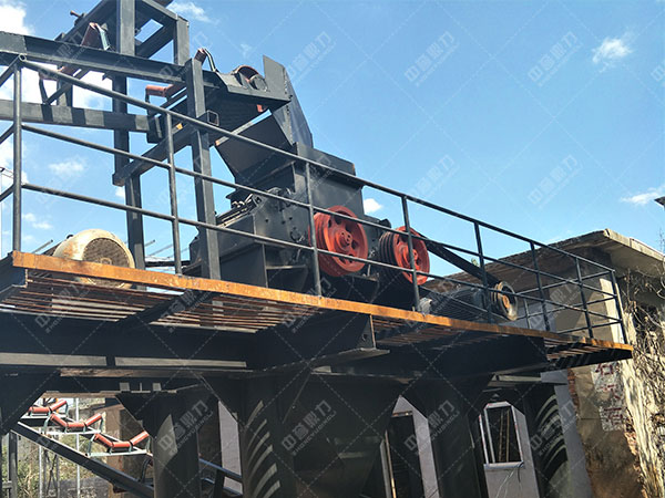 ZSJ雙轉(zhuǎn)子制砂機(jī) ZSJ雙轉(zhuǎn)子制砂機(jī)