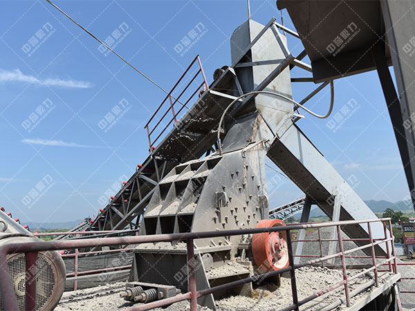 錘式破碎機設備 錘式破碎機設備