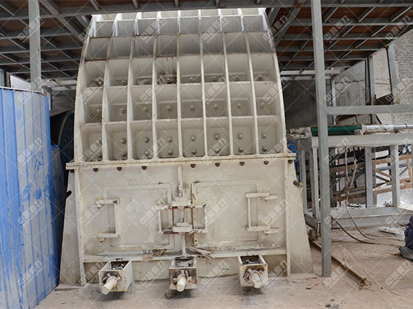 ����C�\��