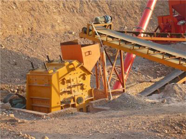 每小時產1000t錘式反擊破碎機