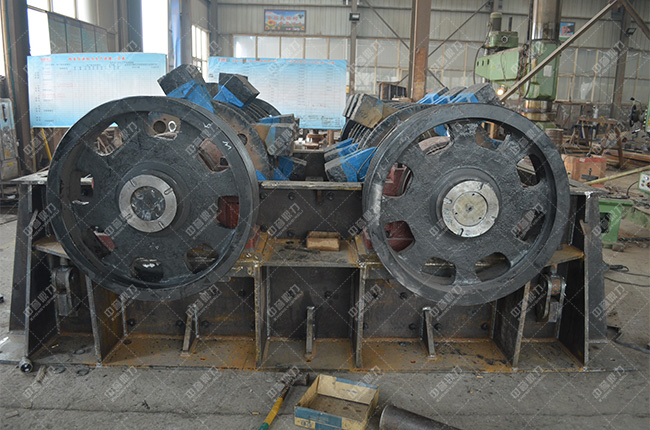 雙轉(zhuǎn)子整形制砂機(jī)