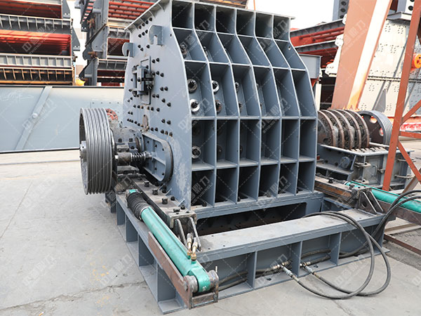 硬巖破碎機(jī)