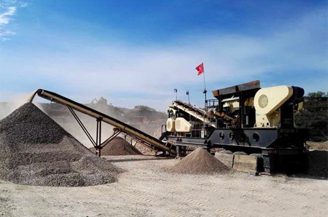 移動沙石破碎機